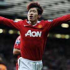 Mctominay fouls krunic in a dangerous area. Park Ji Sung Remembering The Impact Of A Man Utd Cult Hero As He Celebrates 38th Birthday Sports Illustrated