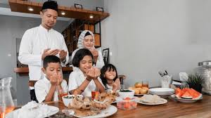 10 menu buka puasa simple sederhana dan praktis yang menggugah selera. Contoh Menu 1 Minggu Yang Variatif Untuk Sahur Maupun Berbuka Puasa Kumparan Com