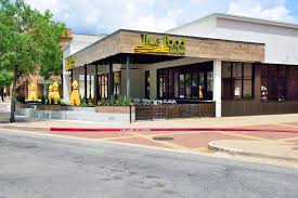 Get breakfast, lunch, dinner and more delivered from your favorite restaurants right to your doorstep with one easy click. Oprah Winfrey Backed Restaurant To Open In Nashville Williamson Source