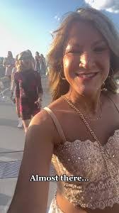 Amanda Jameson's Instagram, Twitter & Facebook