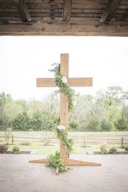 Christian Wedding Decor Ideas Christian Wedding Ceremony Cross Outdoor Christian Christian Wedding Ceremony Church Wedding Decorations Christian Wedding