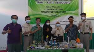 The global community for designers and creative professionals. Https Pantura Tribunnews Com 2021 05 11 Serunya Ngabuburit Online Ala Civitas Akademika Ut Semarang Gandeng Mahasiswa Berprestasi Https Cdn 2 Tstatic Net Pantura Foto Bank Images Ngabuburit Online Ut Semarang Jpg Universitas Terbuka Ut