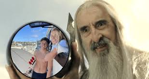 Iconic surf magazine seeks two traitors to "promote Australia as top  surfing destination"