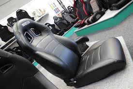 The Sparco Expedition Reclining Spot Seat Was Released Last Year Providing A Narrow Fit Sport Seat For A Range Of Appli Sport Seats Offroad Vehicles Land Rover