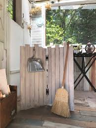 ホームセンターで気軽に買える すのこ を分解して部屋の仕切りに便利なパーテーションをｄｉｙ 手作りの家 インテリア 収納 パーテーション