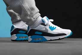 It was produced as the air max iii but nike changed the name in 2000. Nike Air Max 90 Og Laser Blue Hypebeast