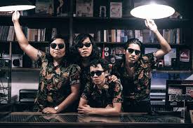Bermula satu cerita dulu kala. Lirik Lagu Teruna Dan Dara Masdo Mieza S