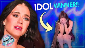 Alexandra Schlesinger singing "Corre" by Jesse y Joy