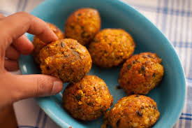 Andhra Style Bobbarlu Vada Alsanda Vada Recipe Spicy Lobia Vada Recipe Recipe Spicy Recipes Recipes Lobia