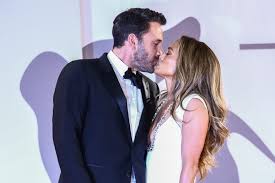 Ben affleck and jennifer lopez were spotted packing on the pda in venice, italy where they are attending the venice film festival. 8emtp0r4k3y6um