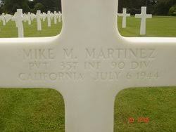 Bernardino non mancò di attenzione agli aspetti pratici della vita dei fedeli, con un'analisi innovativa e decisamente moderna. Pvt Mike M Martinez 1925 1944 Find A Grave Memorial