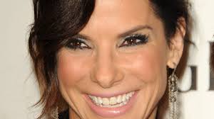 Waarom Sandra Bullock er plots helemaal anders uitziet