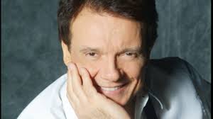 The day after ranieri was dismissed, chief scout of the first team giovanni battista lanfranchi was fired and replaced by the former technical commission of udinese, valentino angeloni. Massimo Ranieri Click Artist