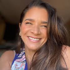 How to set up a data merge in Indesign for multiple records?