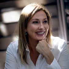 There's a hippo in our bathtub. Well—not literally! But Hippo in my tub…