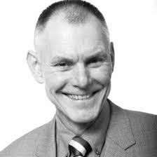 FOTOSTRECKE: NAMEN UND NOTIZEN mit 50 Beiträgen