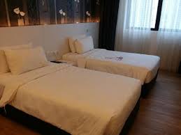 Sunway putra hotel kuala lumpur is located opposite the world trade centre kuala lumpur (formerly known as pwtc), nestled within kuala lumpur's diamond triangle, one of kuala lumpur's most eclectic districts known for vibrant. Elegant Stay In Busy Jalan Ipoh Kuala Lumpur Review Of Cairnhill Hotel Kuala Lumpur Kuala Lumpur Tripadvisor