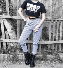 But the prada collection is just the latest in a long line of alternative infiltrators: Follow Altgirl Alternative Style Grunge Style Gothic Style Grunge Girl Grunge Outfits Alternative Girl Alternative Outfits Altgirl Aesthetic Clothing Alternati