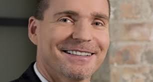 Timm stellt Astra-Übertragung ein