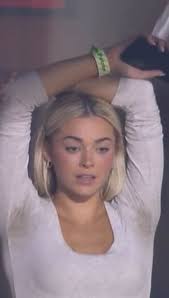 Get you a girl who will sweat for you like @livvydunne sweats for  @paulskenes , #livvydunne #paulskenes #smsportss #pitstains #armpitstain  #armpitsweat #pitsweat #supportivegirlfriend ...