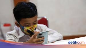 Cara internet gratis kartu 3 ini akan memberikan anda kuota gratis secara unlimited dan dapat bonus yang anda dapatkan hanya sekitar dua hari. Cara Mendapatkan Kuota Data Gratis Dari Pemerintah Untuk Belajar Online