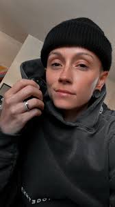 I cut my hair even more but no one will ever see it bc i stay in a hat 🎩