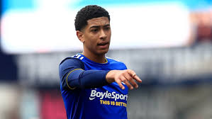 Bellingham was shown a yellow card in the furore after the goal, although it is unclear if he was booked for a high foot or. Bvb Gewinnt Das Tauziehen Um Bellingham Fc Bayern Ausgestochen Kicker
