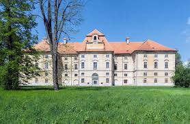 Slowenien Schloss In Novo Celje Dvorec Novo Celje Villen Schloss Slowenien