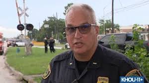 Suspect arrested after stealing ambulance in Houston, police say