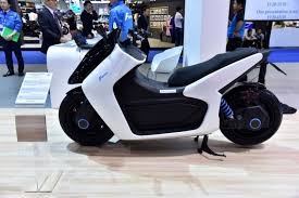 Fomm Awd Scooter Concept Fomm Or First One Mile Mobility Came Up With An Electric Scooter Concept Model At The Ban Electric Scooter Scooter Lambretta Vintage