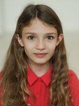 Charlotte Akin's Instagram, Twitter & Facebook