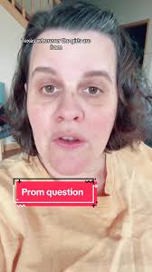 #prom #oldladyquestion #bouquets #trend #wherediditcomefrom