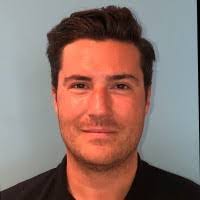 Taylor Simons's Instagram, Twitter & Facebook