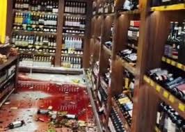 Descontrole em Teófilo Otoni: mulher causa estrago em supermercado durante surto