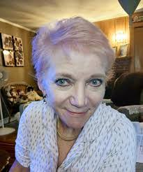 Sharon Godin's Instagram, Twitter & Facebook