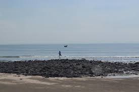 A morning view from batu hitam beach. Sekat Pengunjung Ke Pantai Peranginan Pusat Rekreasi