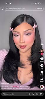 Makeup artist for photo shoots and events