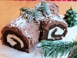 French Buche De Noel Yule Log Homemade Recipe Recipe Chocolate Yule Log Chocolate Dreams Meringue Frosting