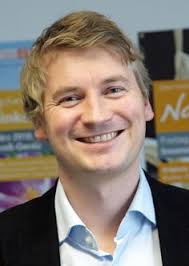 Die Baustelle In Der Bahnhofstrasse Macht Fortschritte Die Gleise Bis Zum Munsterplatz Sind Verlegt Und Erste Pflasterarbeiten Lassen Er Rheinhessen