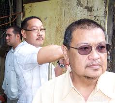 Ike Pono pleases with acoustic flair