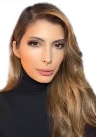 Kelly Braun's Instagram, Twitter & Facebook