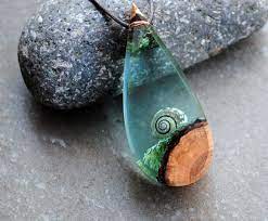 Resin Wood Necklace Sea Green Drop Pendant Moss Necklace Statement Necklace Shell Necklace Mermaid Jewelry Mother Gift Wood And Resin Collier En Bois Bijoux Sirene Resine Pour Bijoux Deco