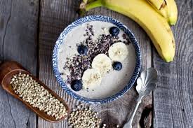 Gruau De Sarrasin Banane Beurre D Amande Et Fruits De Saison Recette Fruit Recipes Fruit In Season Almond Butter Banana