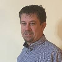 Warren Ireland's Instagram, Twitter & Facebook