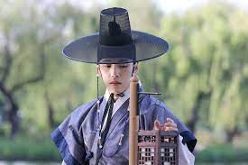Dispatch ได้ยกตัวอย่างฉากต่าง ๆ ภายในซีรีส์ time เช่น ฉากในตอนที่ 5 ที่ตัวละครซูโฮ (รับบทโดย คิมจองฮยอน) บอกว่าอยากตาย และ จีฮยอน. à¸„ à¸¡à¸ˆà¸­à¸‡à¸®à¸¢à¸­à¸™ à¸œ à¸£ à¸šà¸šà¸—à¸žà¸£à¸°à¹€à¸ˆ à¸²à¸Šà¸­à¸¥à¸ˆà¸‡ à¸£à¸²à¸Šà¸²à¸ªà¸­à¸‡à¸«à¸™ à¸²à¸ˆà¸²à¸à¸‹ à¸£ à¸ª Mr Queen