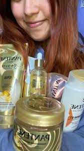 Píntate la boca, vístete de diosa y ámate toda, todita, toda.✨ . . . 📸:  @tlanextli_fotografia 💄: @edith.pineda.makeup . . . . . . . . . . . . . . #