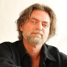 Rob Moore (@r0b1rob)