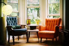 Some Nice Chairs In Front Of A Nice Window With Some Nice Accents Living Room Seating Apartment Chairs Living Room Arrangements