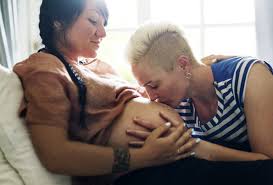 How do Lesbian Couples Get Pregnant? A Simple Guide to Your Options -