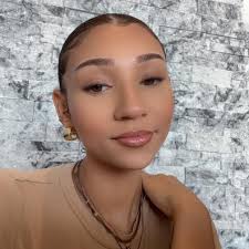 Who can help with grey hair blending in Gilbert, Arizona?